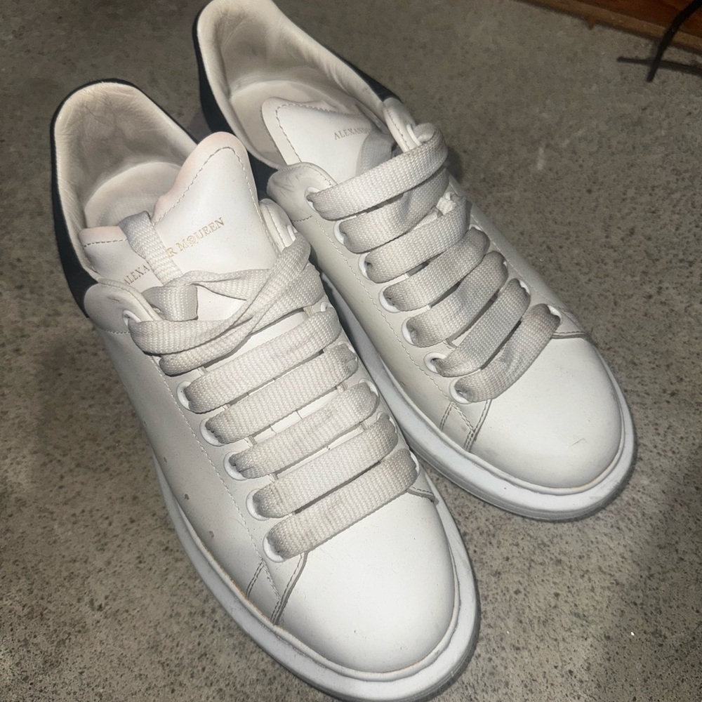 Alexander McQueen sneakers in white/black